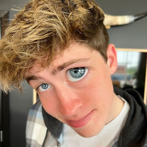 Cash Baker Bio: Age, Family & Facts - My Framer Site